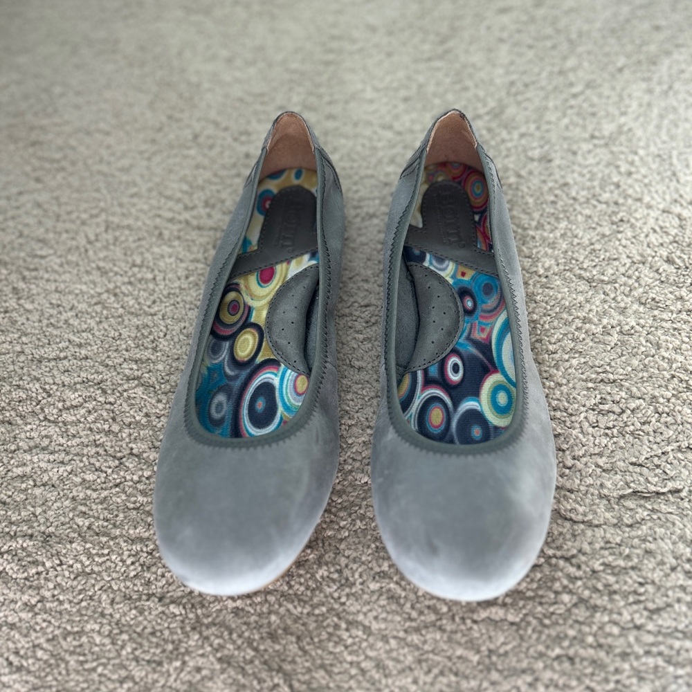 Born Julianne grey ballet flats